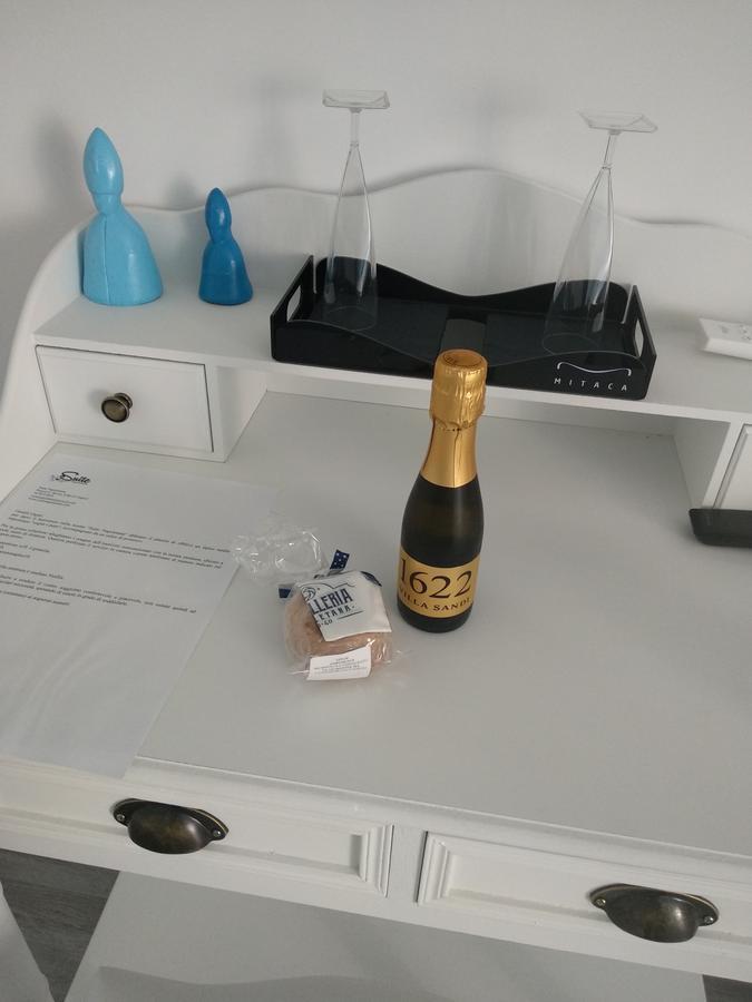 Suite Napoletana 那不勒斯 外观 照片